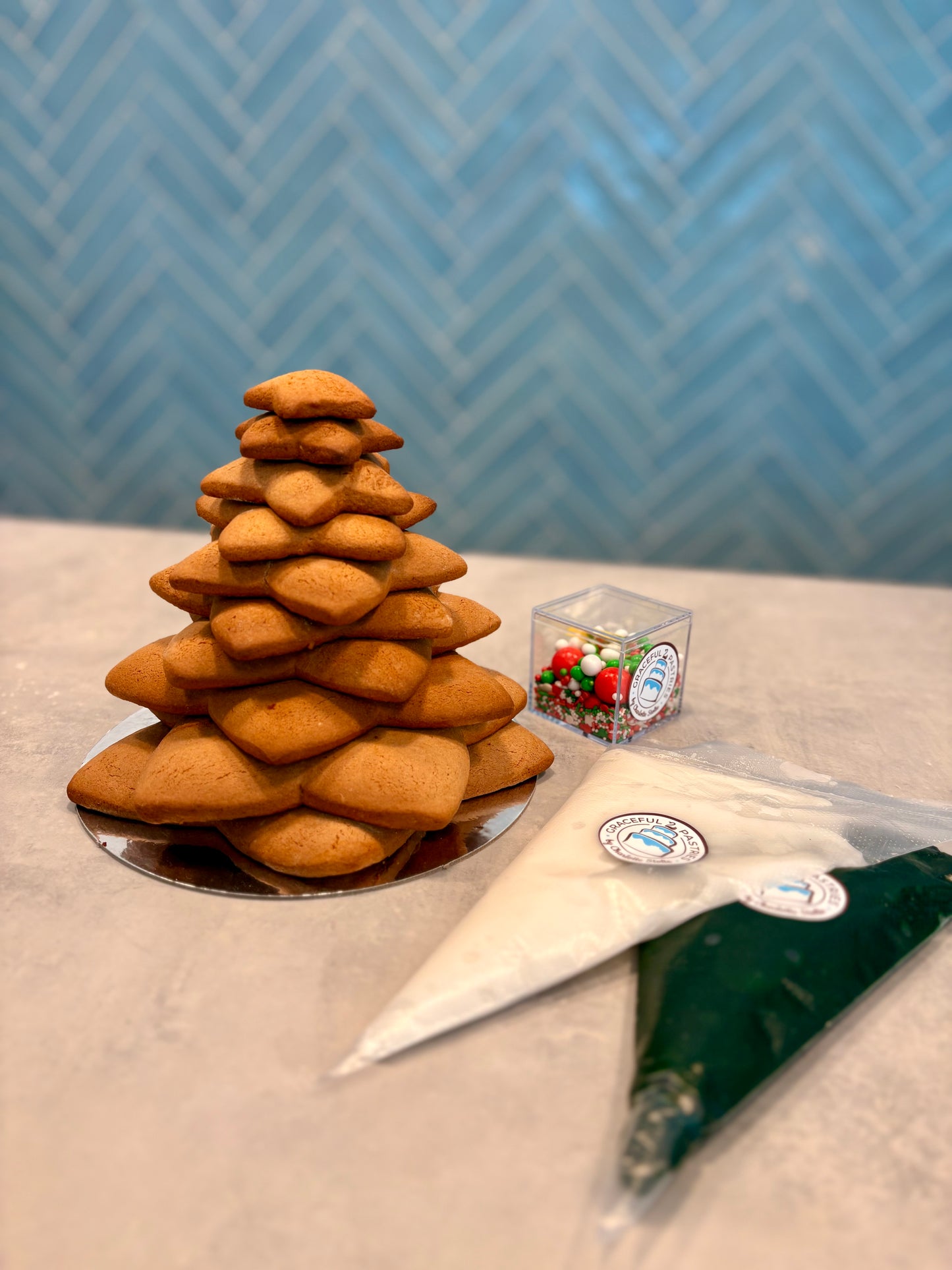 DIY Lebkuchen-Weihnachtsbaum – zum Selbstbauen & Genießen! 🎄
