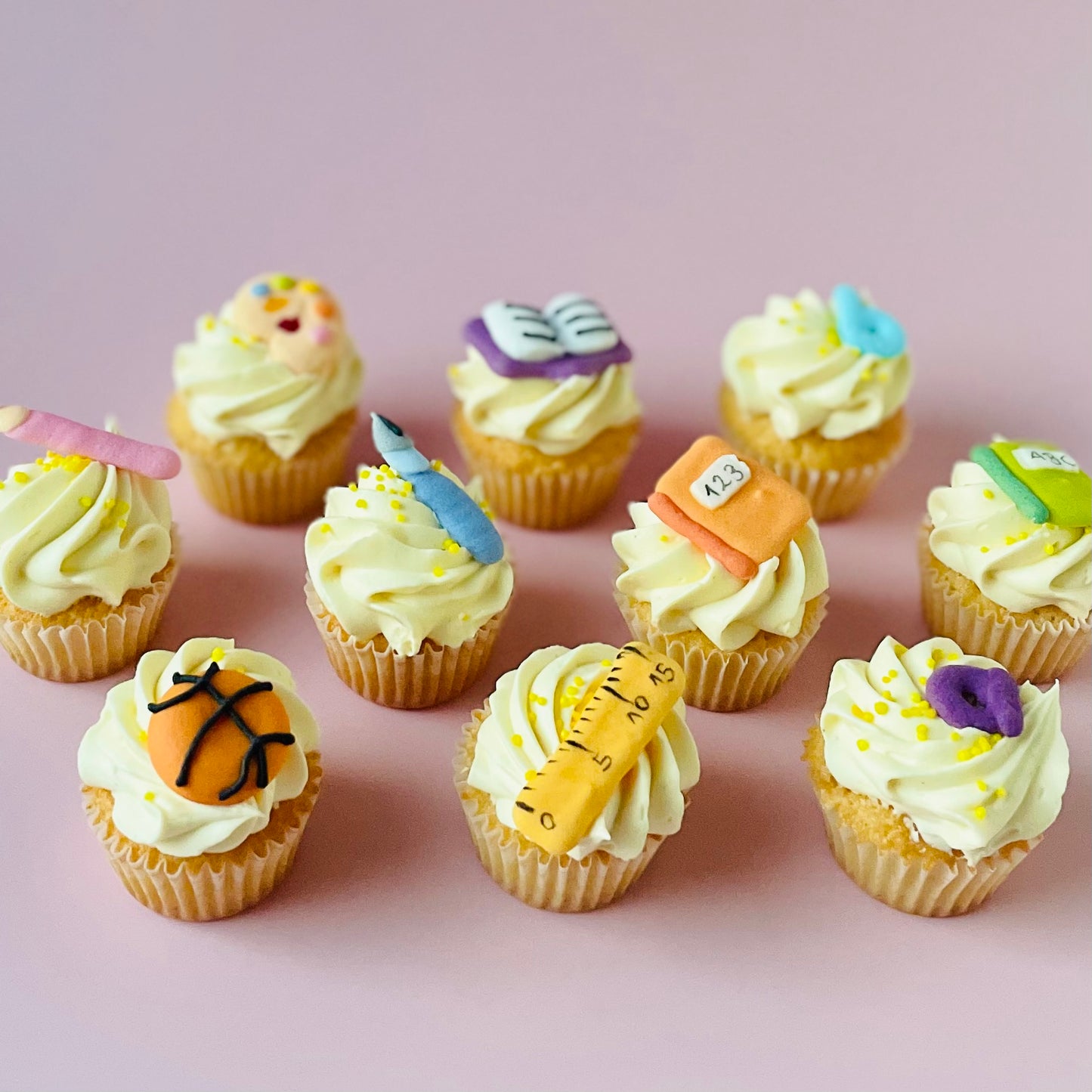 Mini Cupcakes zur Einschulung – Der süße Gruß zum Schulstart 🎒🧁